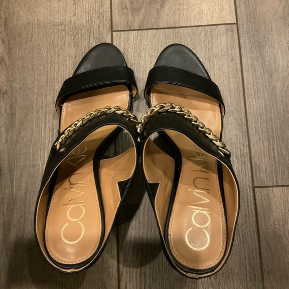 Calvin Klein Black Heels with Gold Chain Detail - Picture 2 of 6
